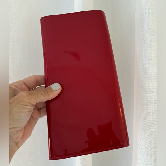 Jimmy Choo clutch with gold chain small strap (purse strap) removeable. - Picture 2 of 4